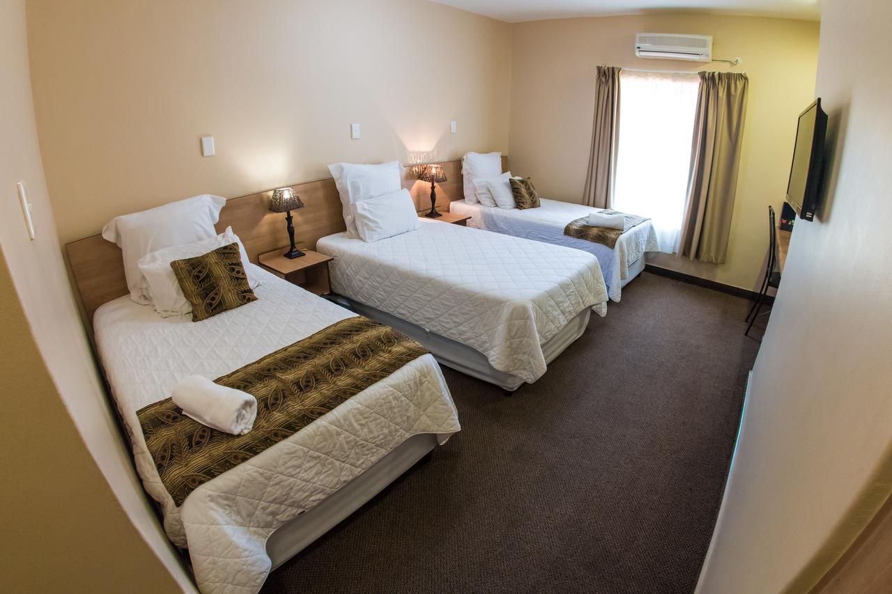 Airport Hotel Kimberley Ngoại thất bức ảnh